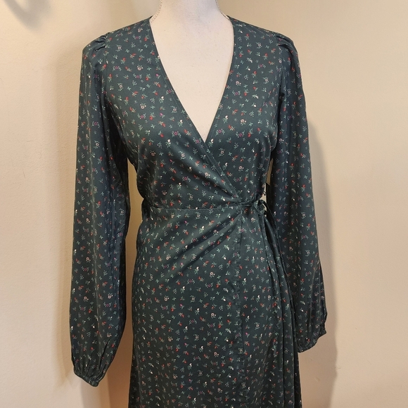Old Navy Floral Green Wrap Long Sleeves Dress NWT - Picture 5 of 14